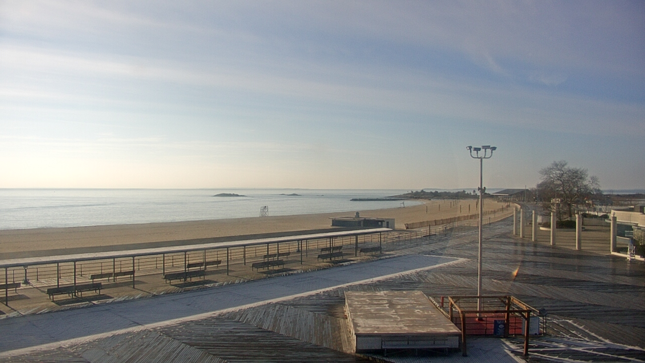 Thumbnail for current weather camera view from Ocean Beach Park in New London, Connecticut