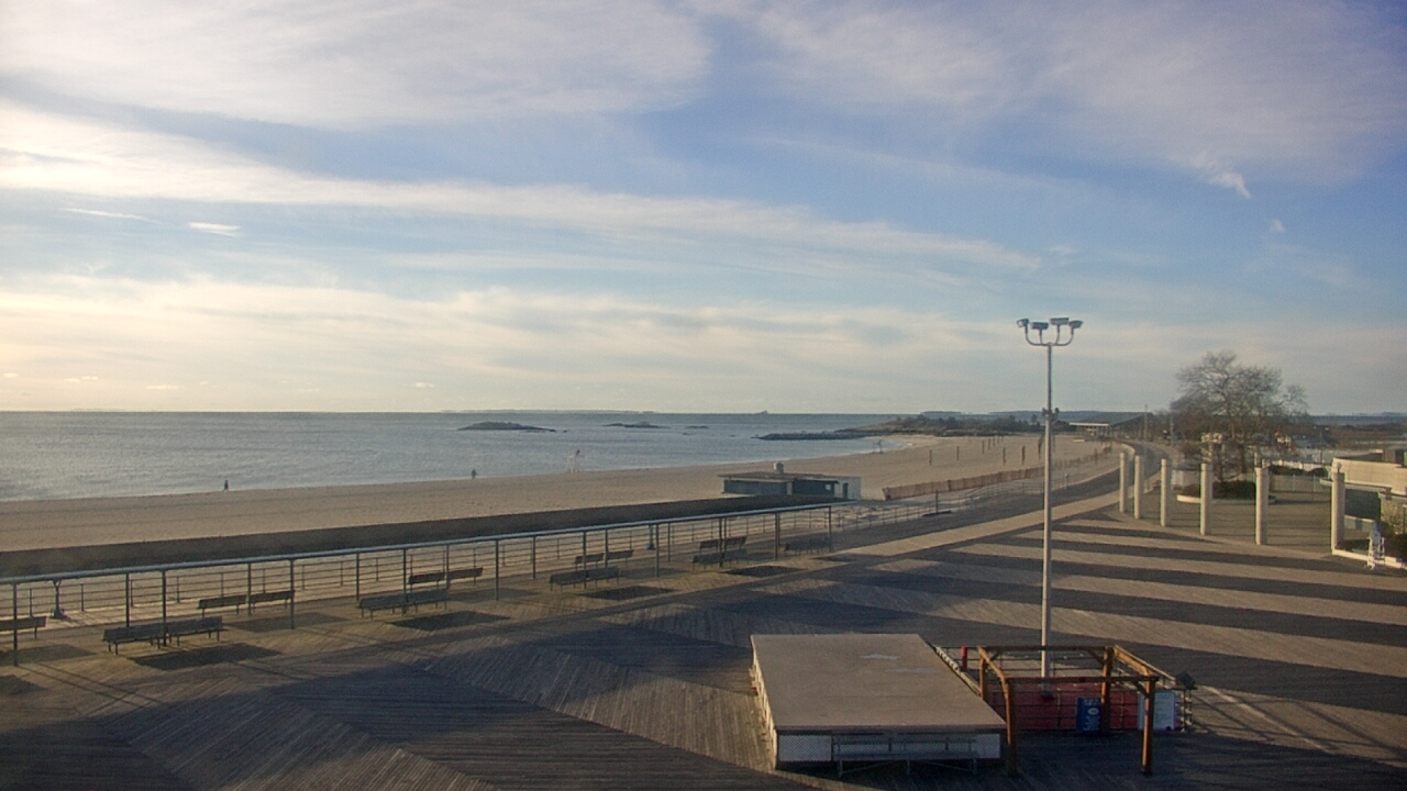 Thumbnail for current weather camera view from Ocean Beach Park in New London, Connecticut