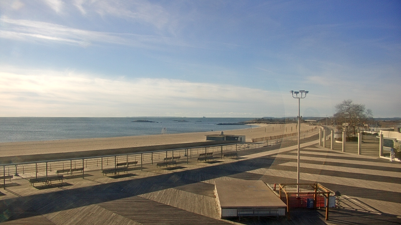 Thumbnail for current weather camera view from Ocean Beach Park in New London, Connecticut