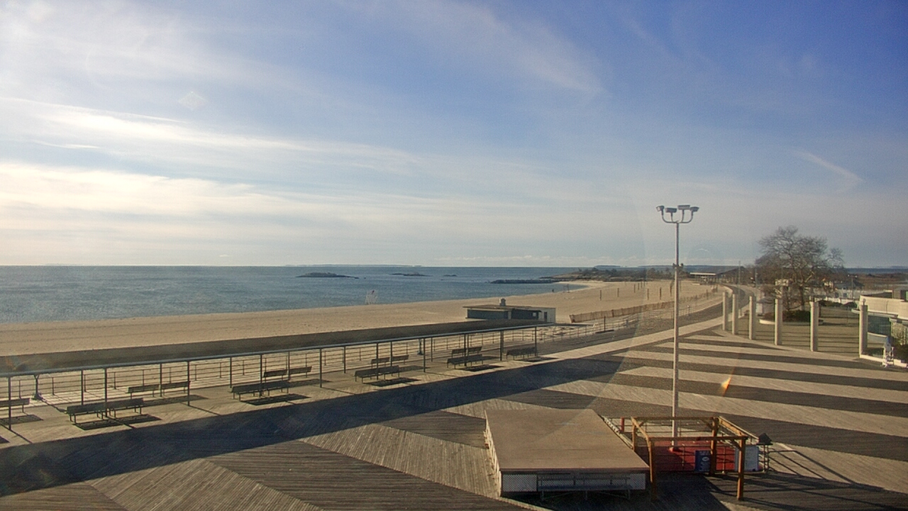 Thumbnail for current weather camera view from Ocean Beach Park in New London, Connecticut