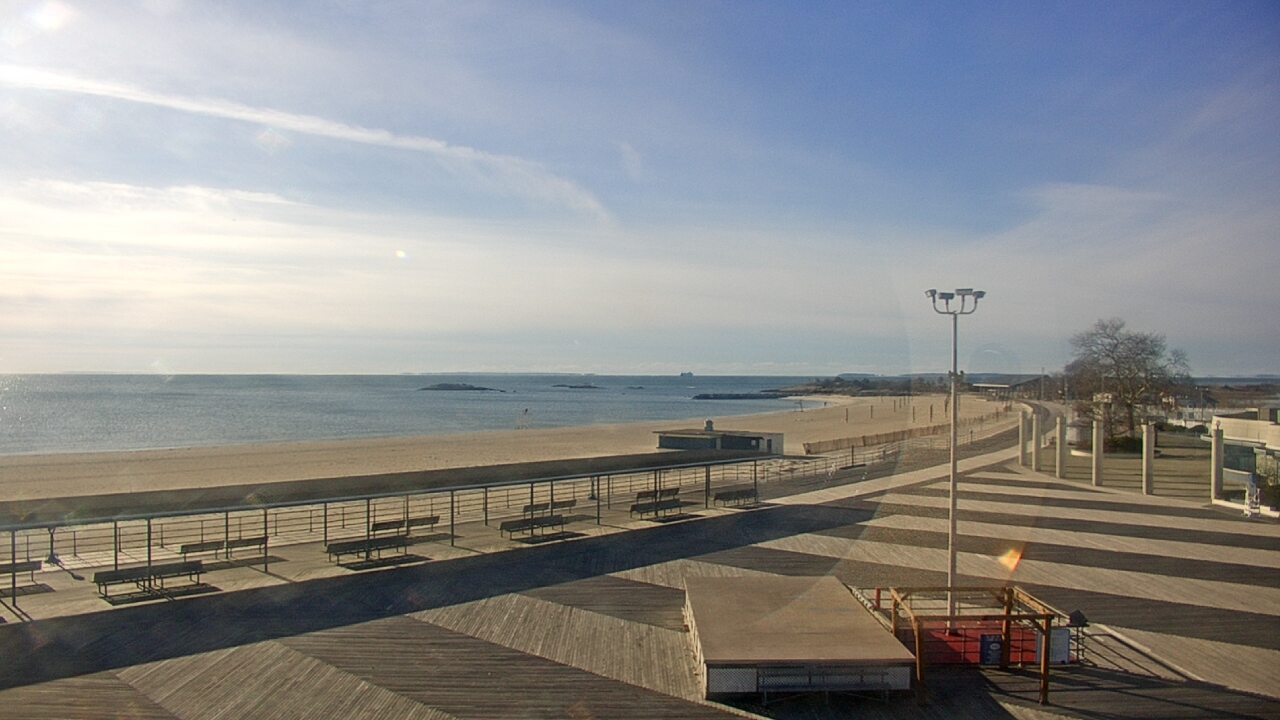 Thumbnail for current weather camera view from Ocean Beach Park in New London, Connecticut