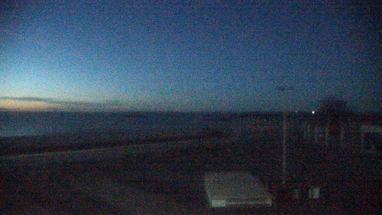 Thumbnail for current weather camera view from Ocean Beach Park in New London, Connecticut