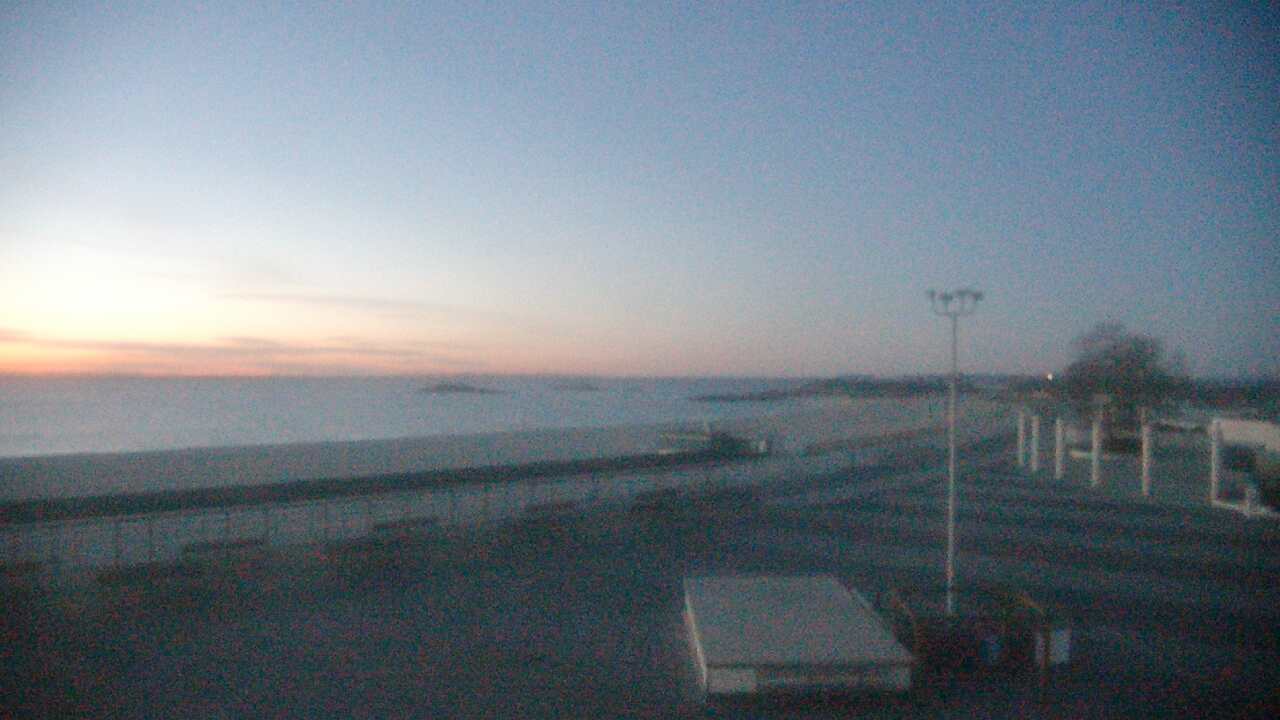 Thumbnail for current weather camera view from Ocean Beach Park in New London, Connecticut