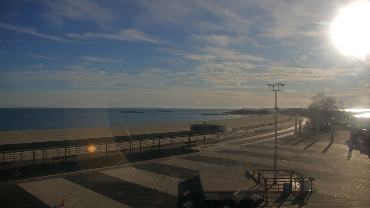 Thumbnail for current weather camera view from Ocean Beach Park in New London, Connecticut