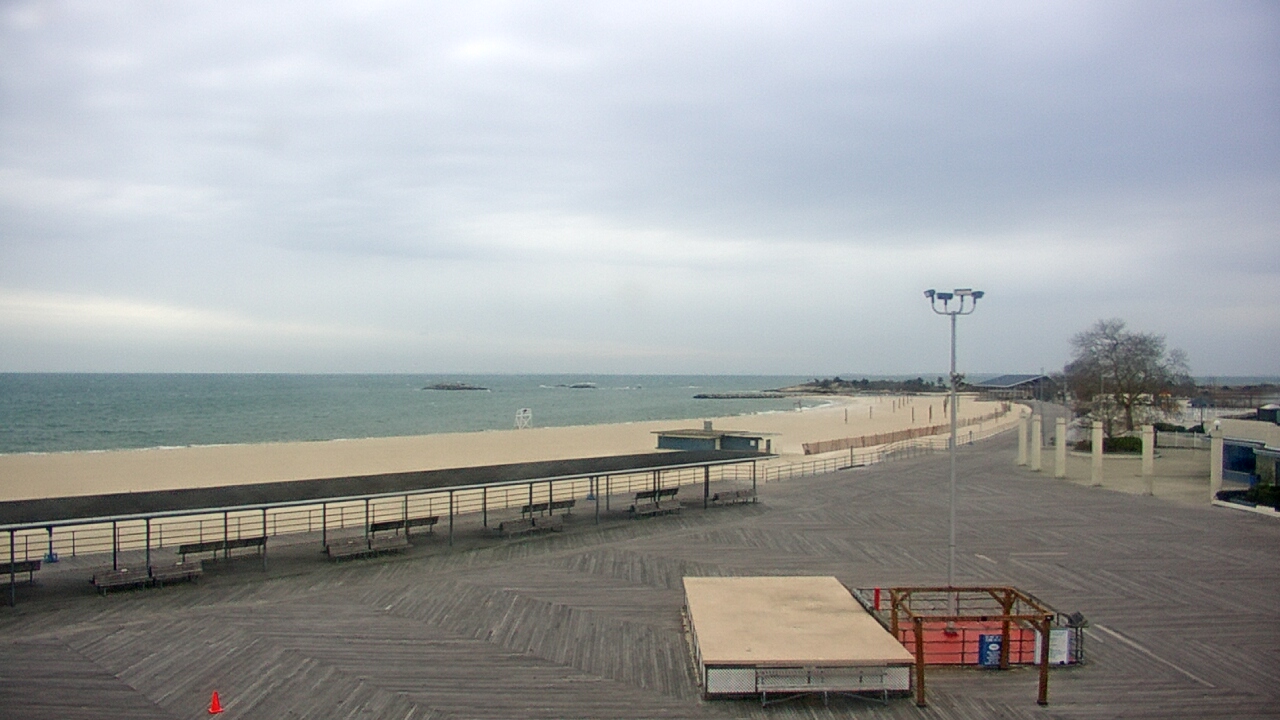Thumbnail for current weather camera view from Ocean Beach Park in New London, Connecticut