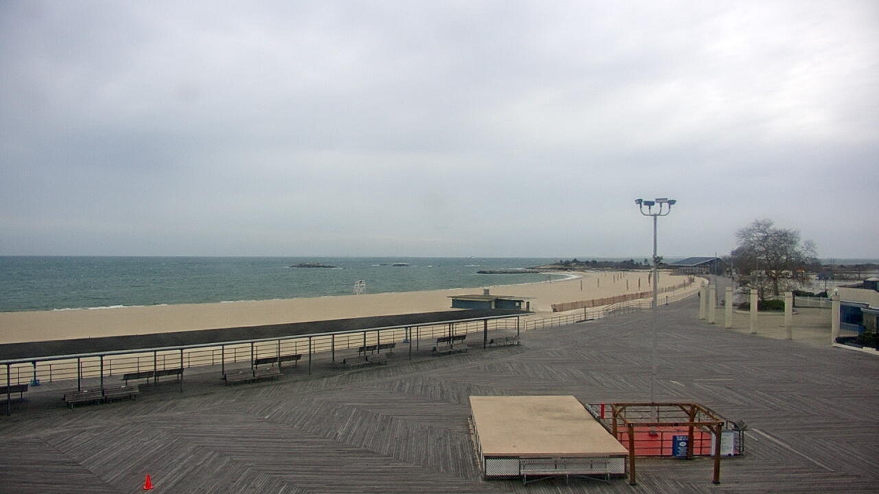 Thumbnail for current weather camera view from Ocean Beach Park in New London, Connecticut