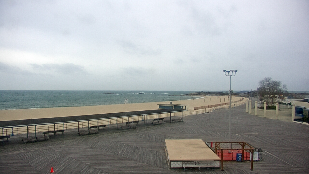 Thumbnail for current weather camera view from Ocean Beach Park in New London, Connecticut