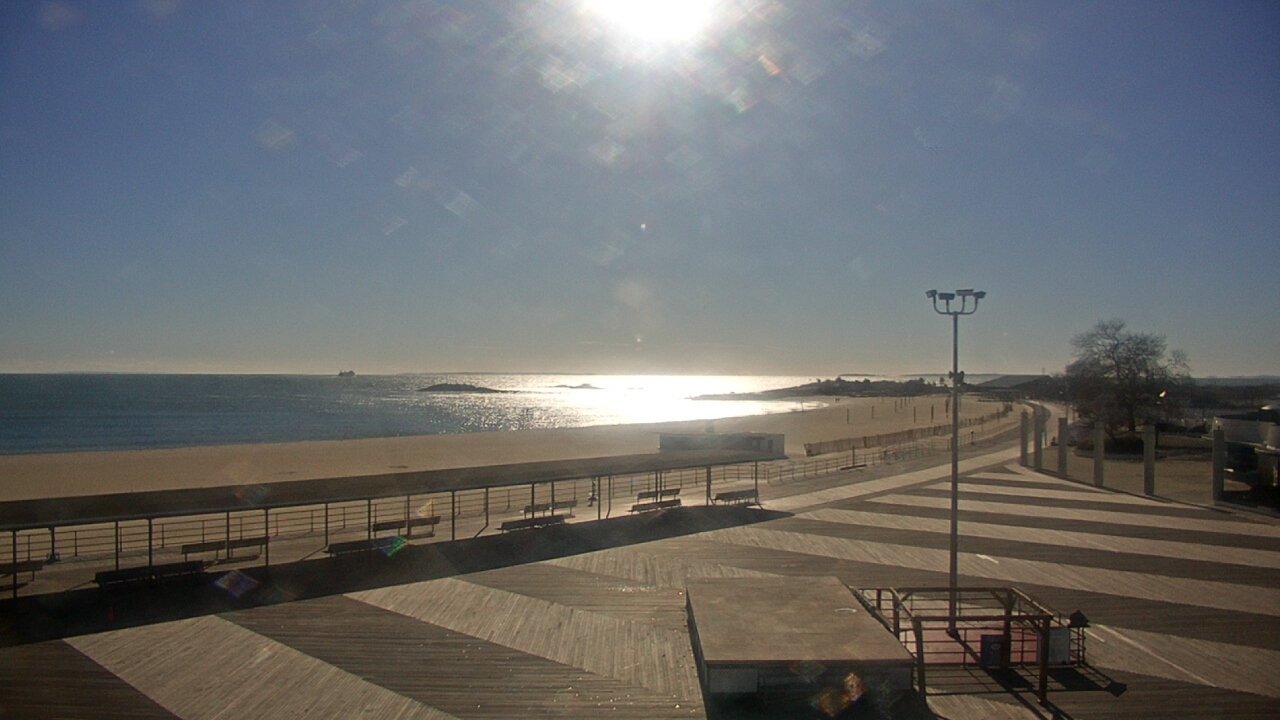 Thumbnail for current weather camera view from Ocean Beach Park in New London, Connecticut