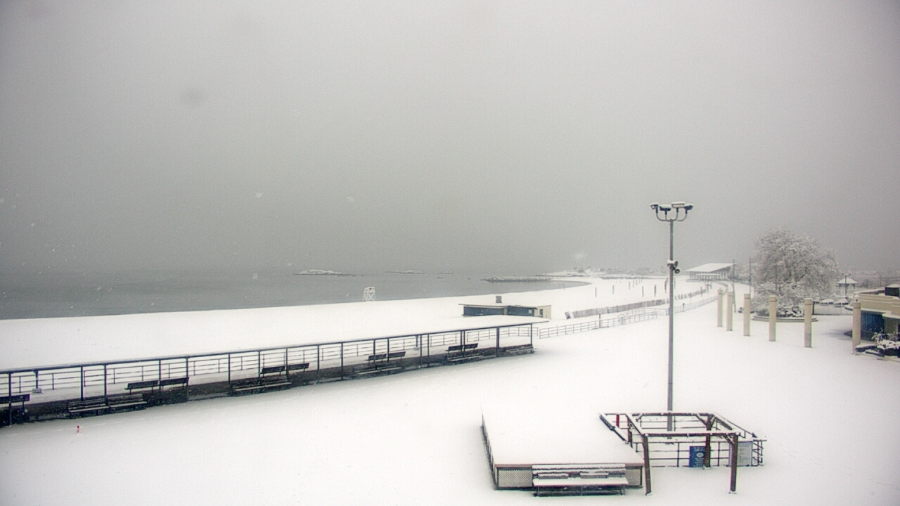 Thumbnail for current weather camera view from Ocean Beach Park in New London, Connecticut