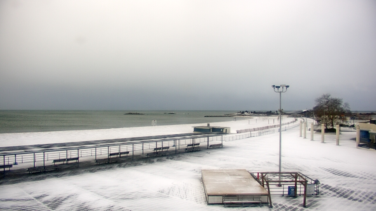 Thumbnail for current weather camera view from Ocean Beach Park in New London, Connecticut