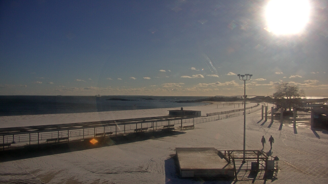Thumbnail for current weather camera view from Ocean Beach Park in New London, Connecticut