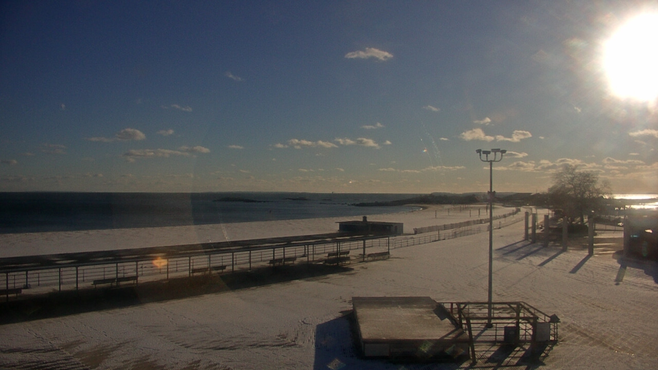 Thumbnail for current weather camera view from Ocean Beach Park in New London, Connecticut