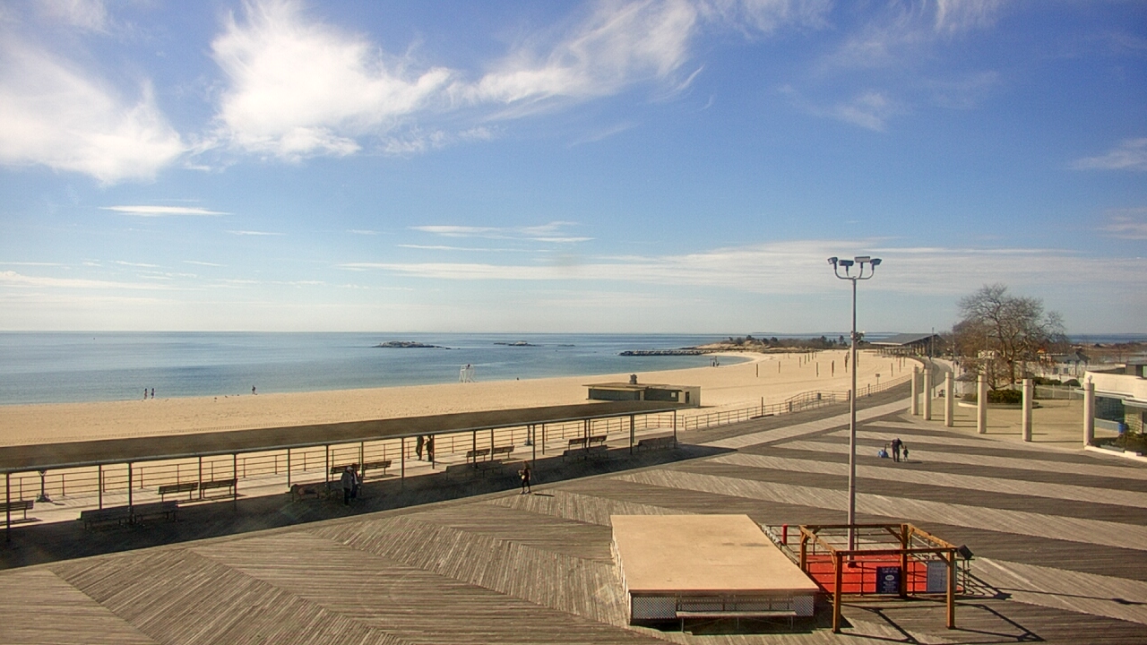 Thumbnail for current weather camera view from Ocean Beach Park in New London, Connecticut
