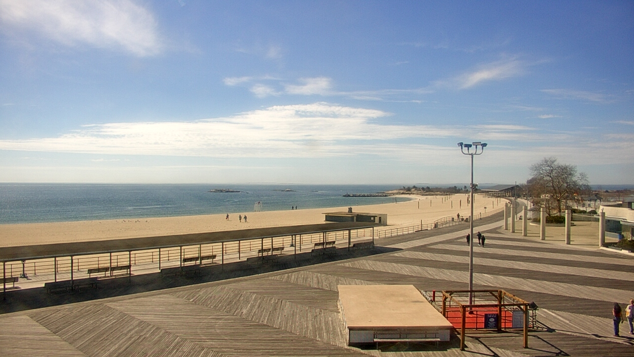 Thumbnail for current weather camera view from Ocean Beach Park in New London, Connecticut