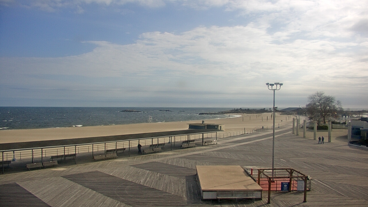 Thumbnail for current weather camera view from Ocean Beach Park in New London, Connecticut