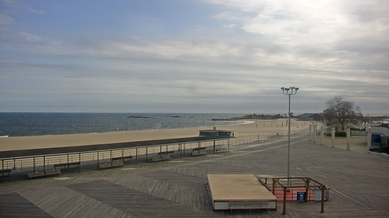 Thumbnail for current weather camera view from Ocean Beach Park in New London, Connecticut