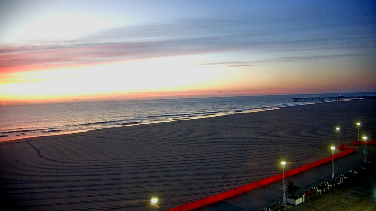 Thumbnail for current weather camera view from Plim Plaza Hotel in Ocean City, Maryland