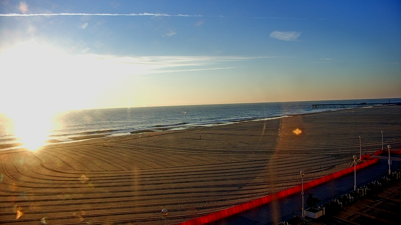 Thumbnail for current weather camera view from Plim Plaza Hotel in Ocean City, Maryland