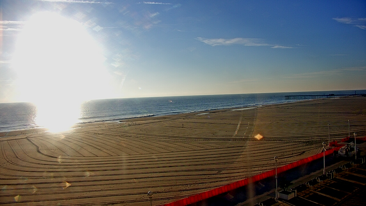 Thumbnail for current weather camera view from Plim Plaza Hotel in Ocean City, Maryland