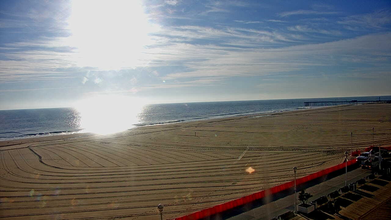 Thumbnail for current weather camera view from Plim Plaza Hotel in Ocean City, Maryland