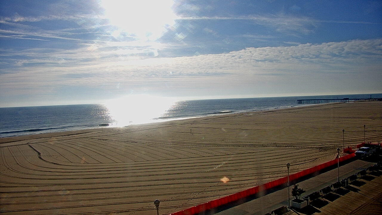 Thumbnail for current weather camera view from Plim Plaza Hotel in Ocean City, Maryland
