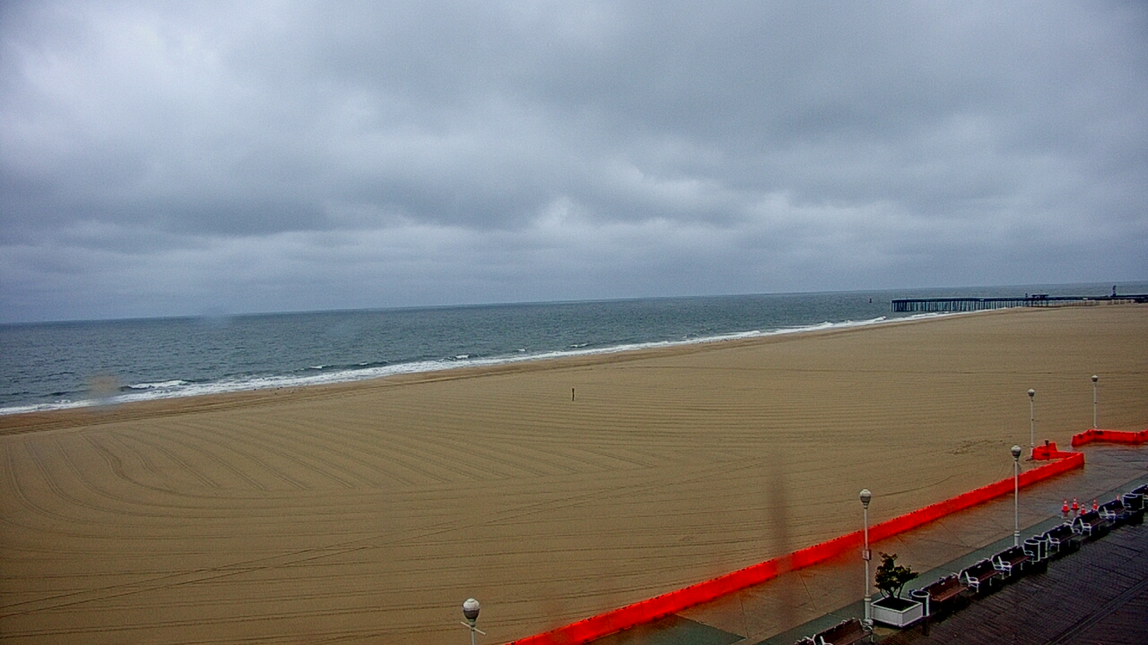 Thumbnail for current weather camera view from Plim Plaza Hotel in Ocean City, Maryland