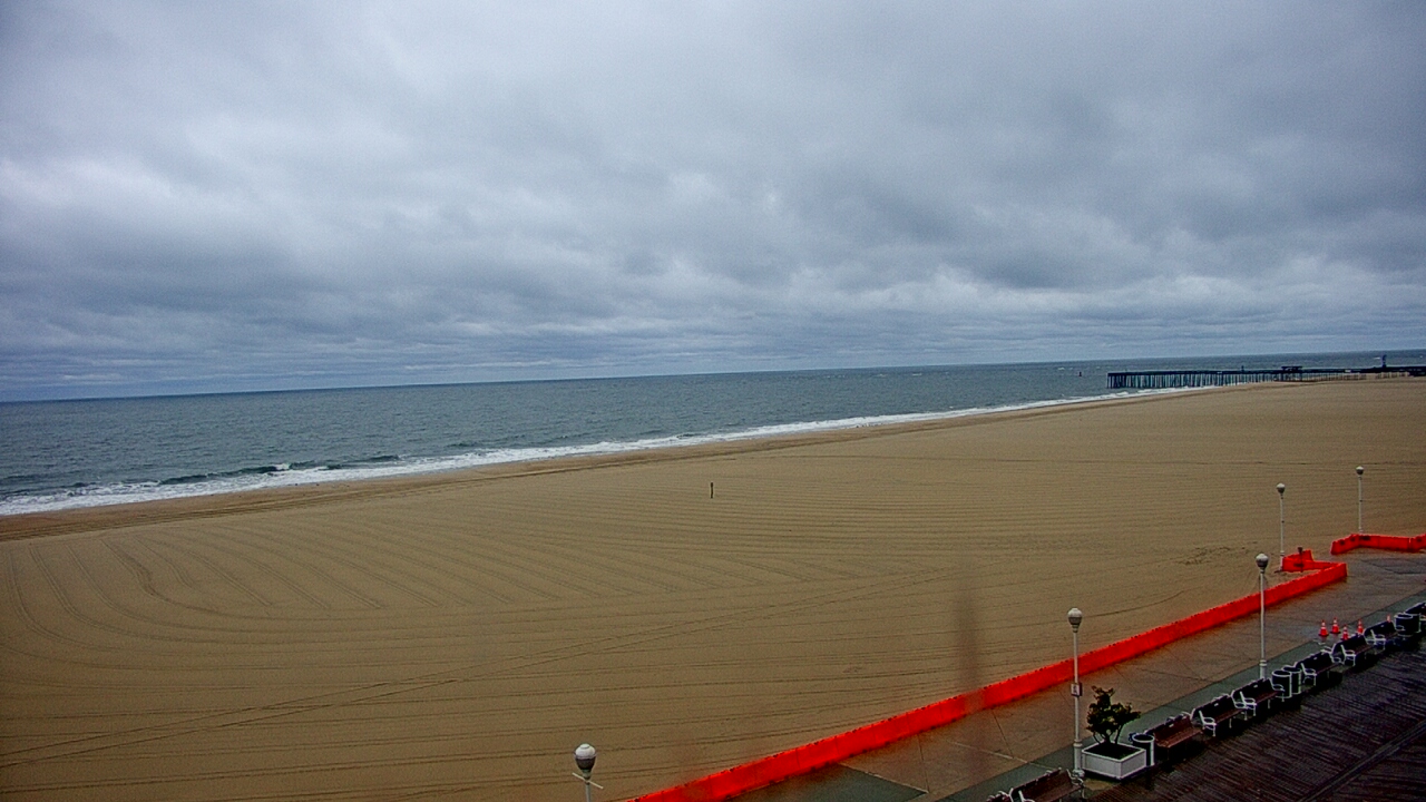 Thumbnail for current weather camera view from Plim Plaza Hotel in Ocean City, Maryland