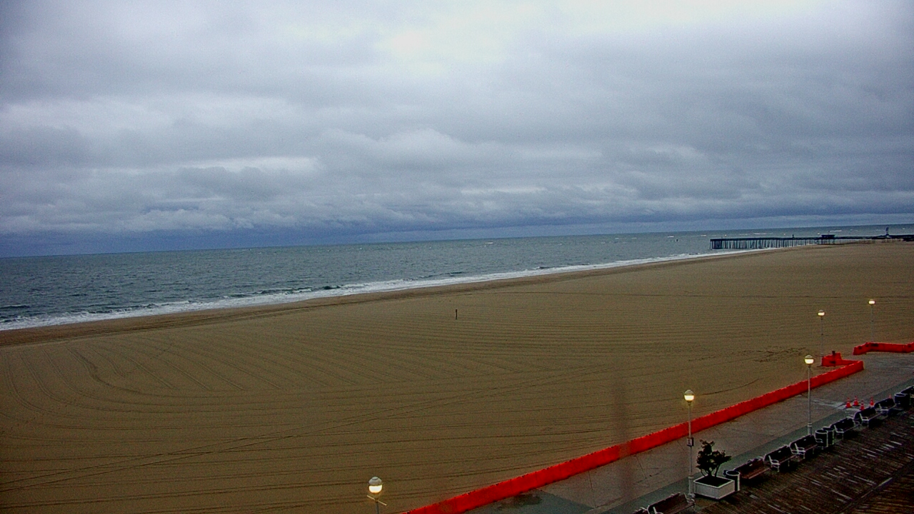 Thumbnail for current weather camera view from Plim Plaza Hotel in Ocean City, Maryland