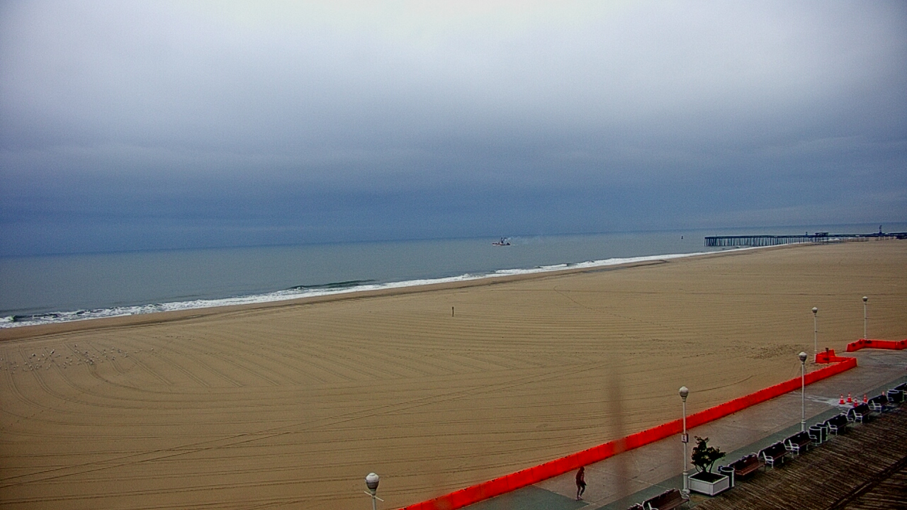 Thumbnail for current weather camera view from Plim Plaza Hotel in Ocean City, Maryland