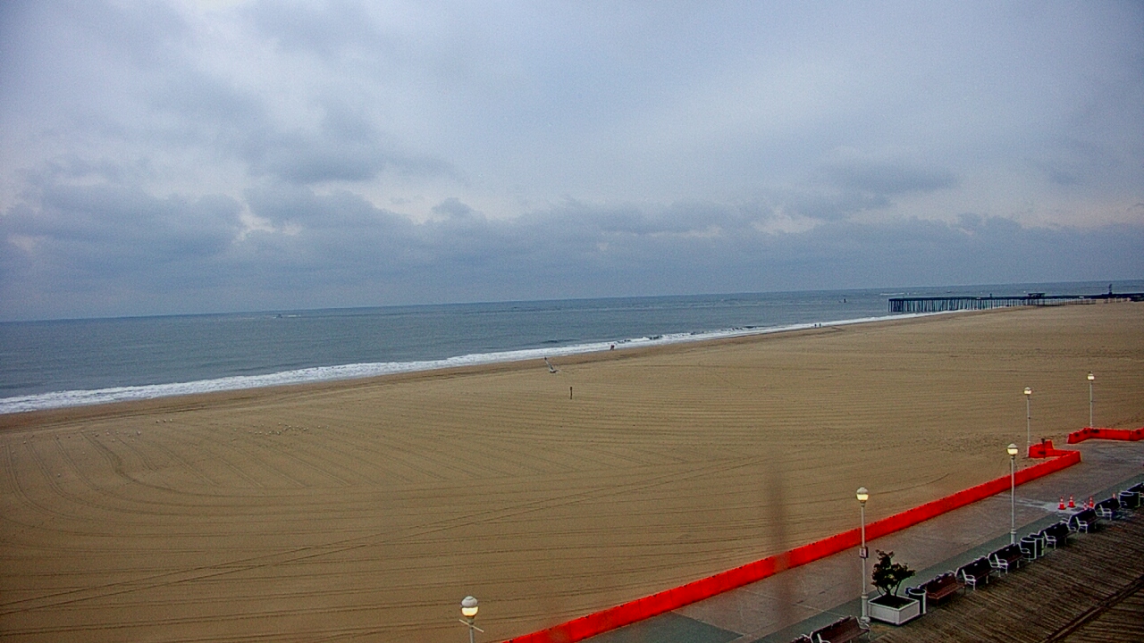 Thumbnail for current weather camera view from Plim Plaza Hotel in Ocean City, Maryland