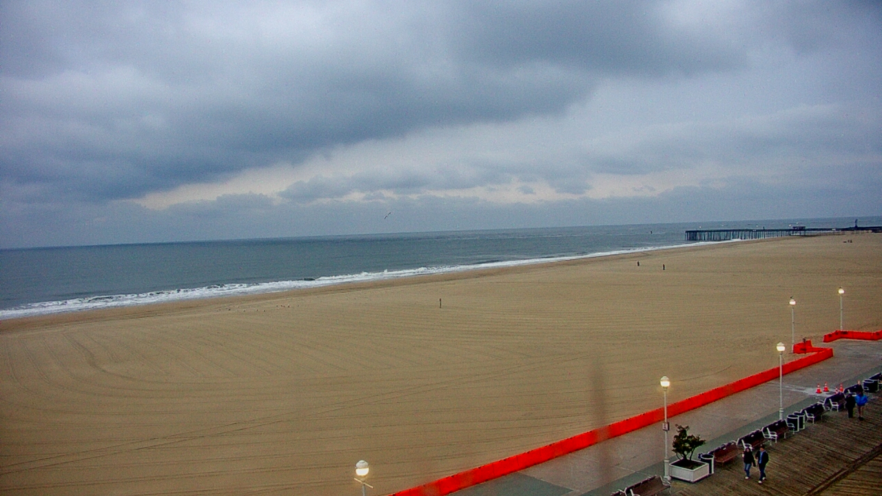 Thumbnail for current weather camera view from Plim Plaza Hotel in Ocean City, Maryland