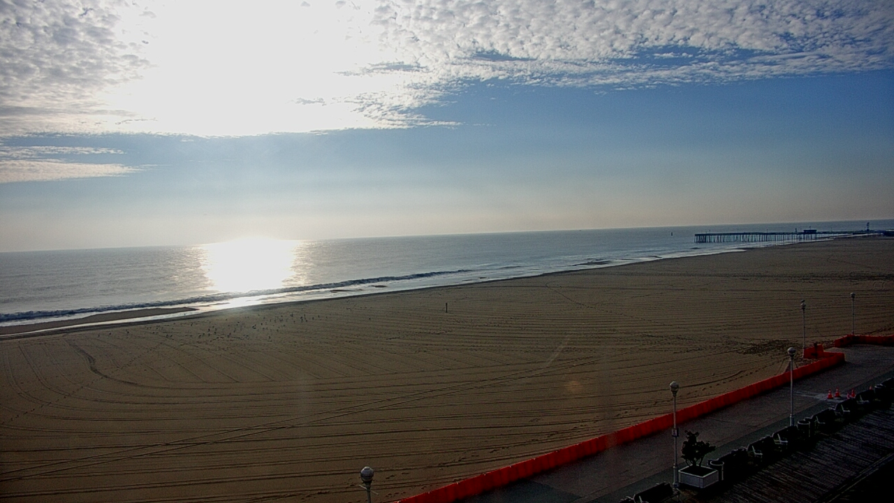 Thumbnail for current weather camera view from Plim Plaza Hotel in Ocean City, Maryland