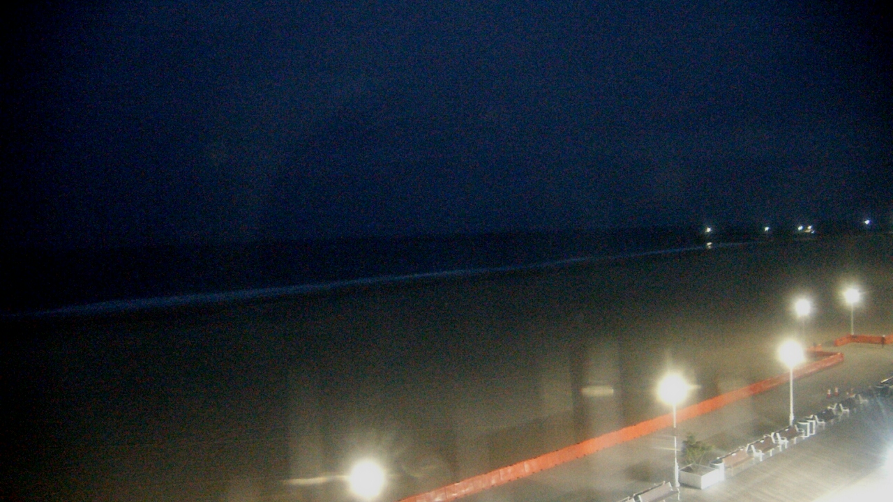 Thumbnail for current weather camera view from Plim Plaza Hotel in Ocean City, Maryland