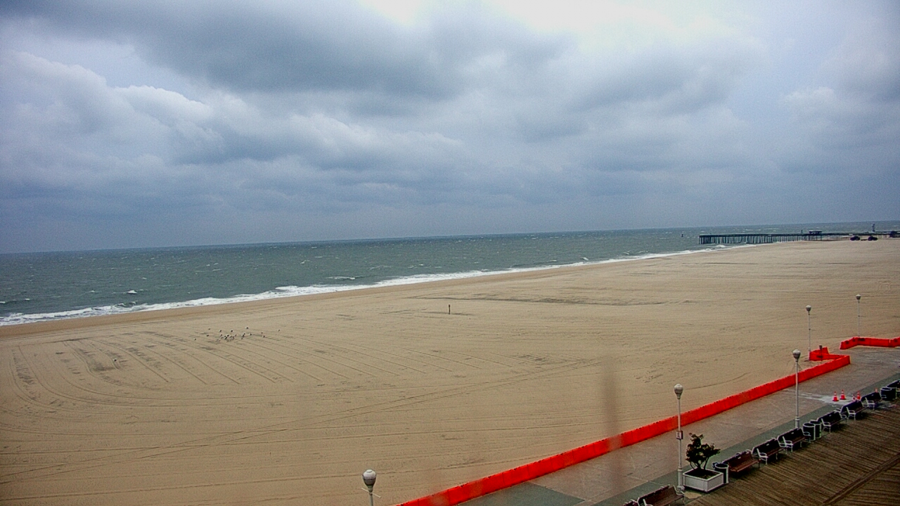 Thumbnail for current weather camera view from Plim Plaza Hotel in Ocean City, Maryland