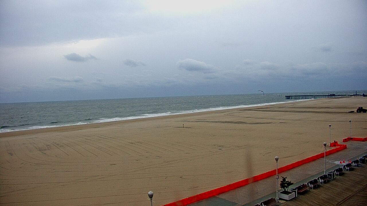 Thumbnail for current weather camera view from Plim Plaza Hotel in Ocean City, Maryland
