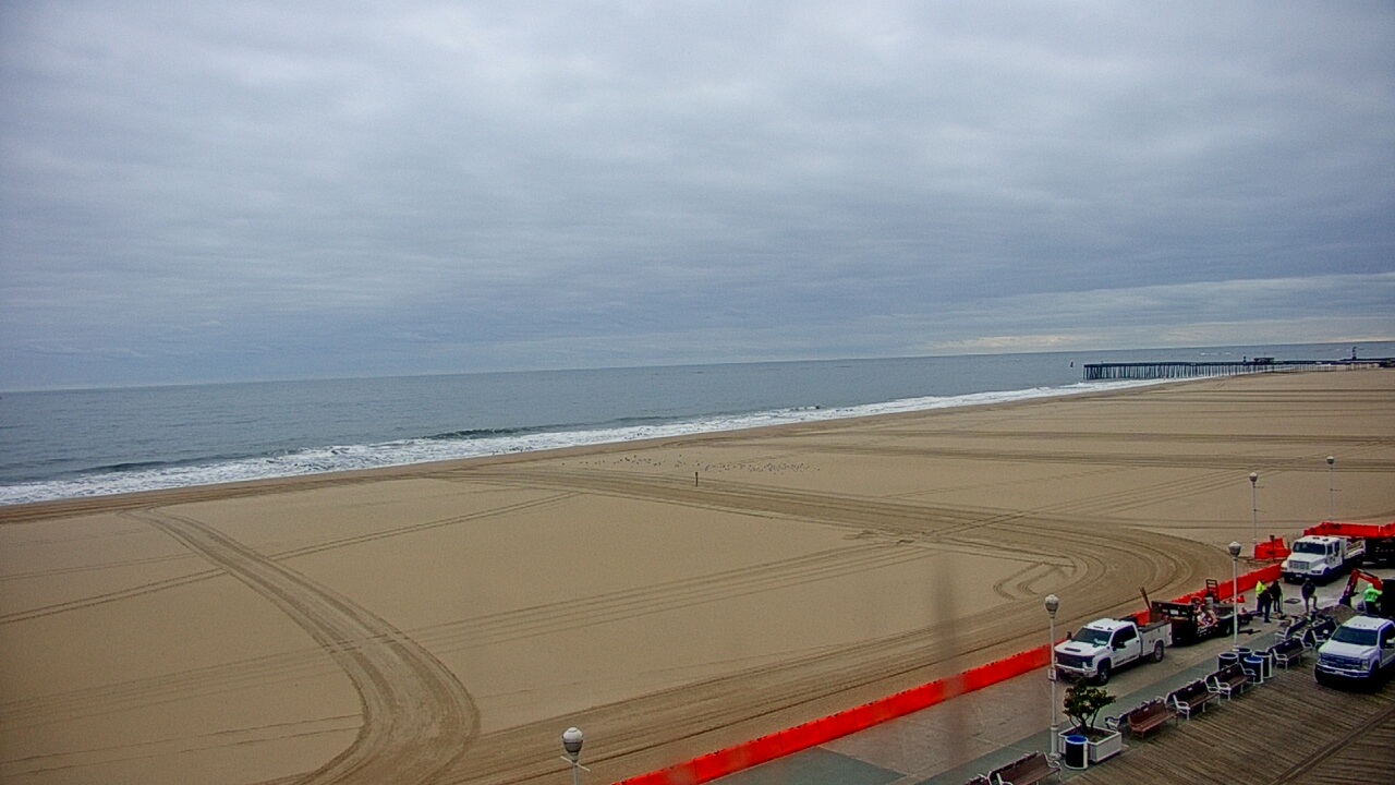 Thumbnail for current weather camera view from Plim Plaza Hotel in Ocean City, Maryland