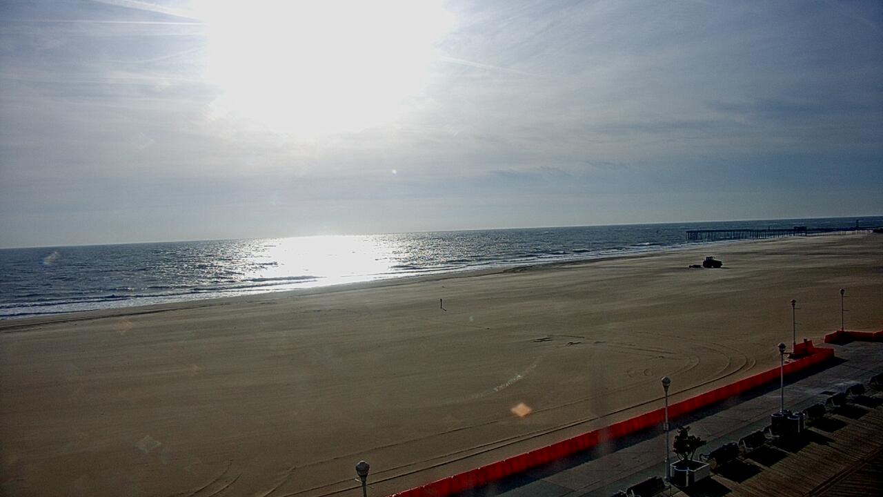 Thumbnail for current weather camera view from Plim Plaza Hotel in Ocean City, Maryland