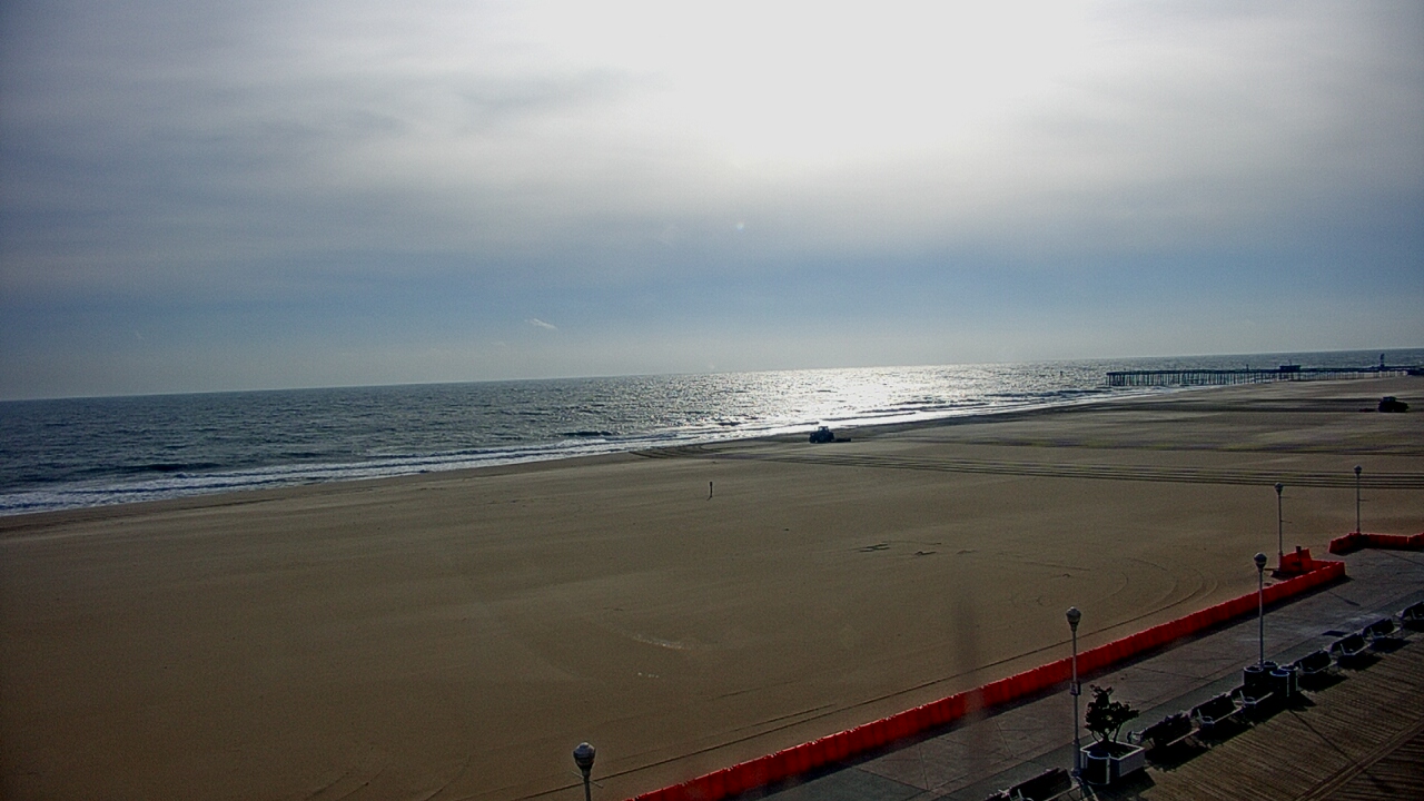 Thumbnail for current weather camera view from Plim Plaza Hotel in Ocean City, Maryland