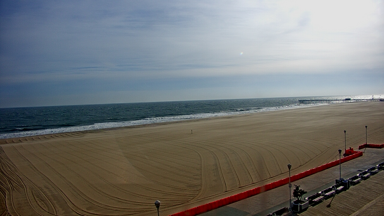 Thumbnail for current weather camera view from Plim Plaza Hotel in Ocean City, Maryland
