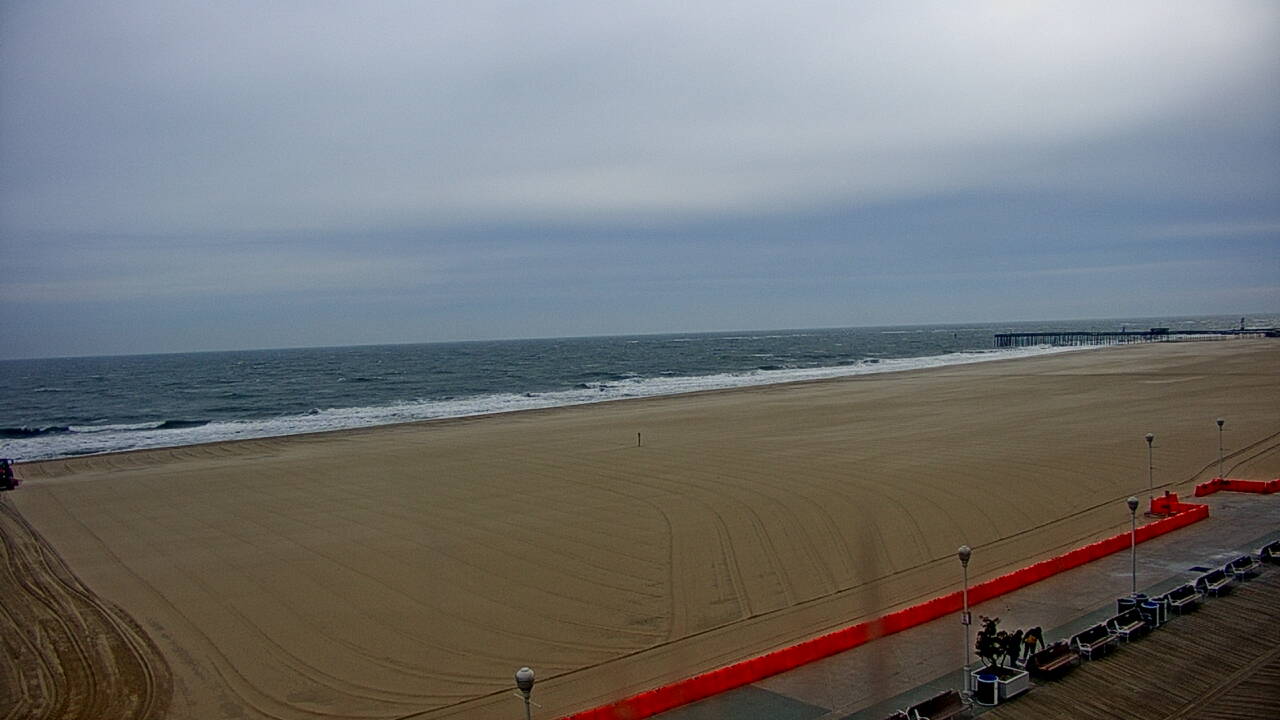Thumbnail for current weather camera view from Plim Plaza Hotel in Ocean City, Maryland