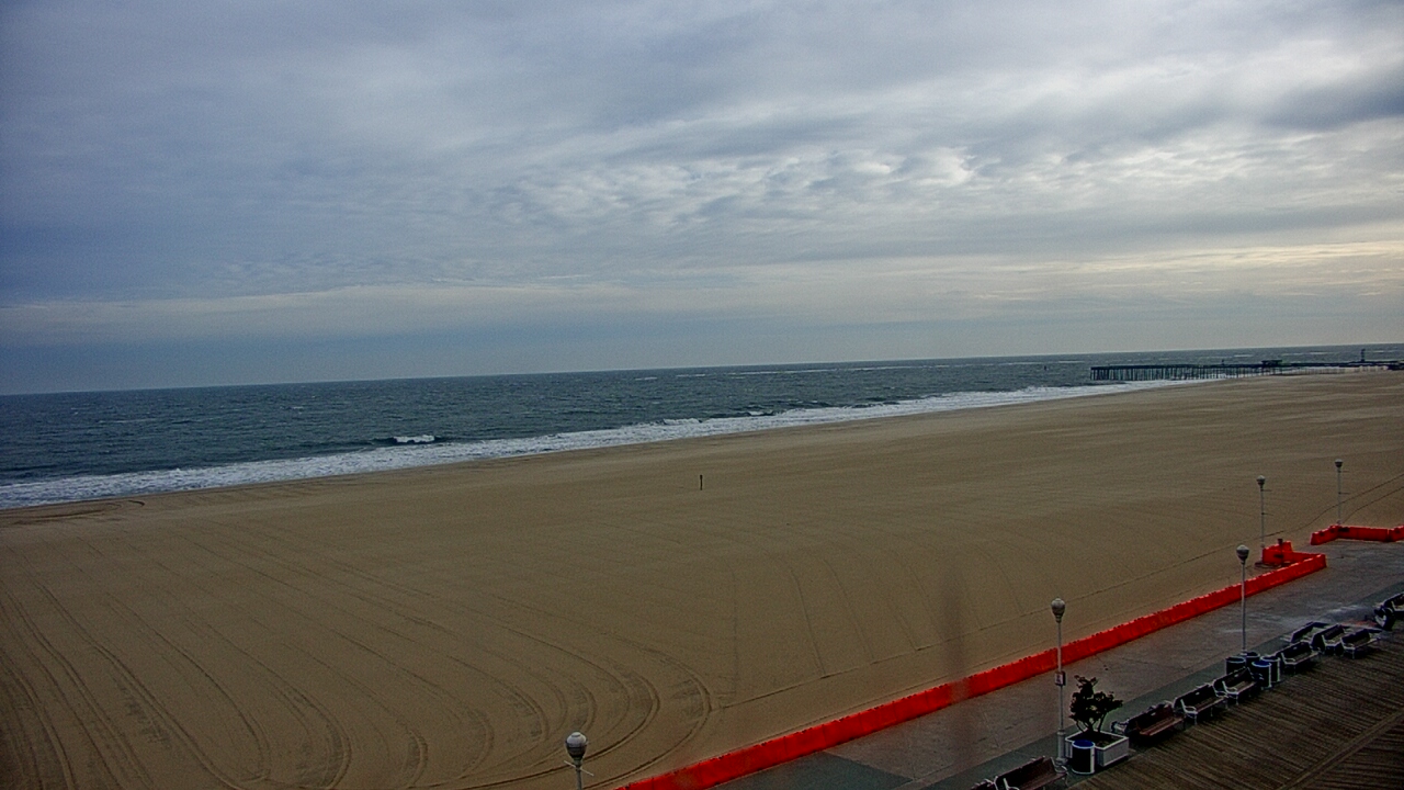 Thumbnail for current weather camera view from Plim Plaza Hotel in Ocean City, Maryland