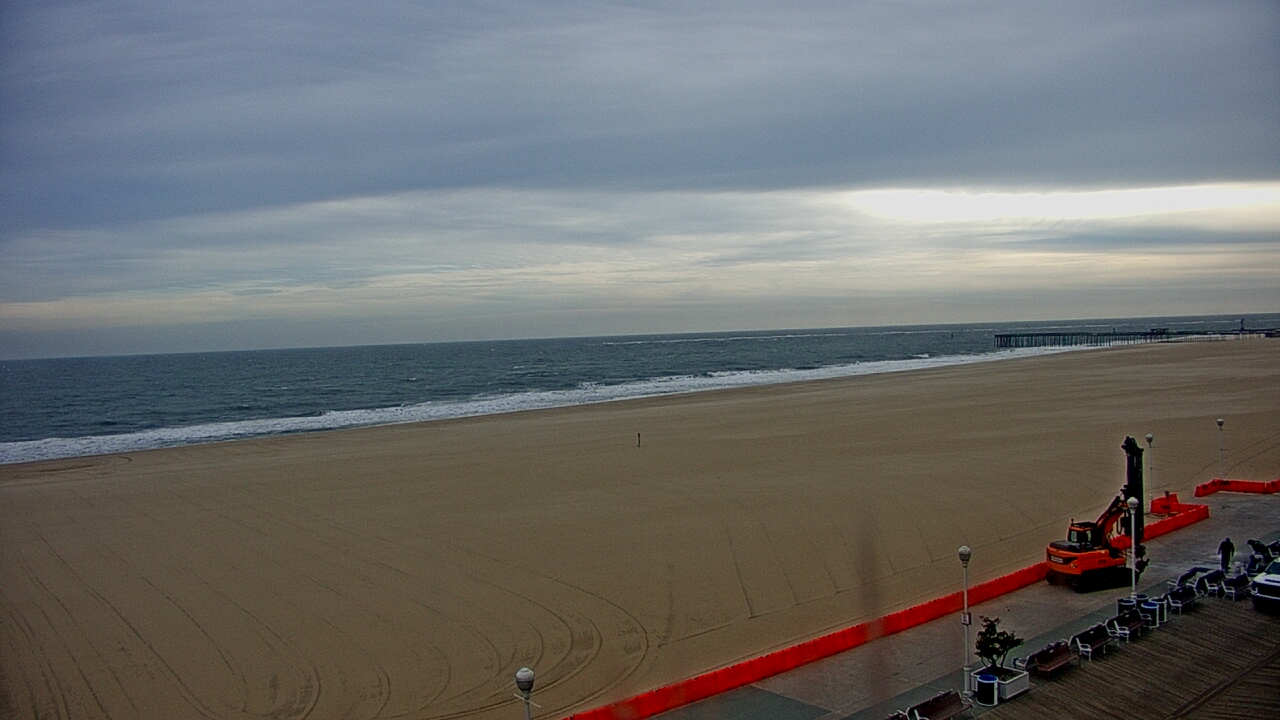 Thumbnail for current weather camera view from Plim Plaza Hotel in Ocean City, Maryland