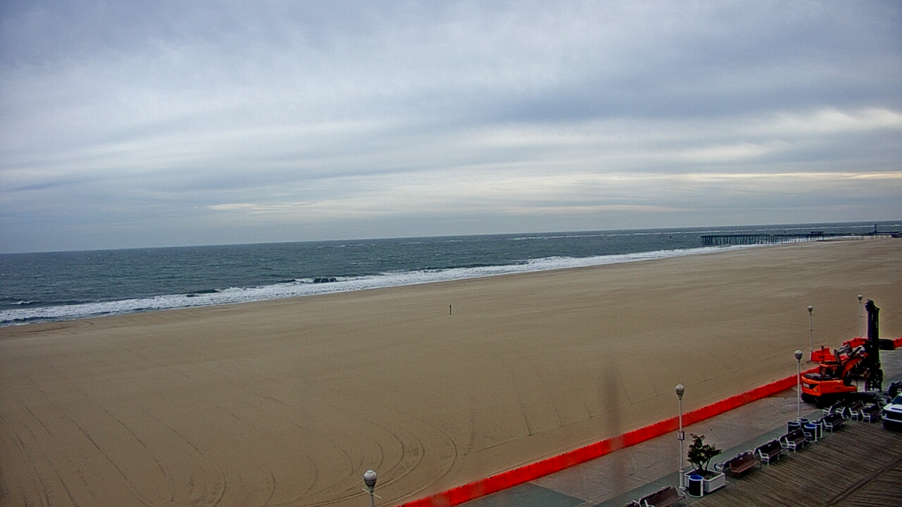 Thumbnail for current weather camera view from Plim Plaza Hotel in Ocean City, Maryland