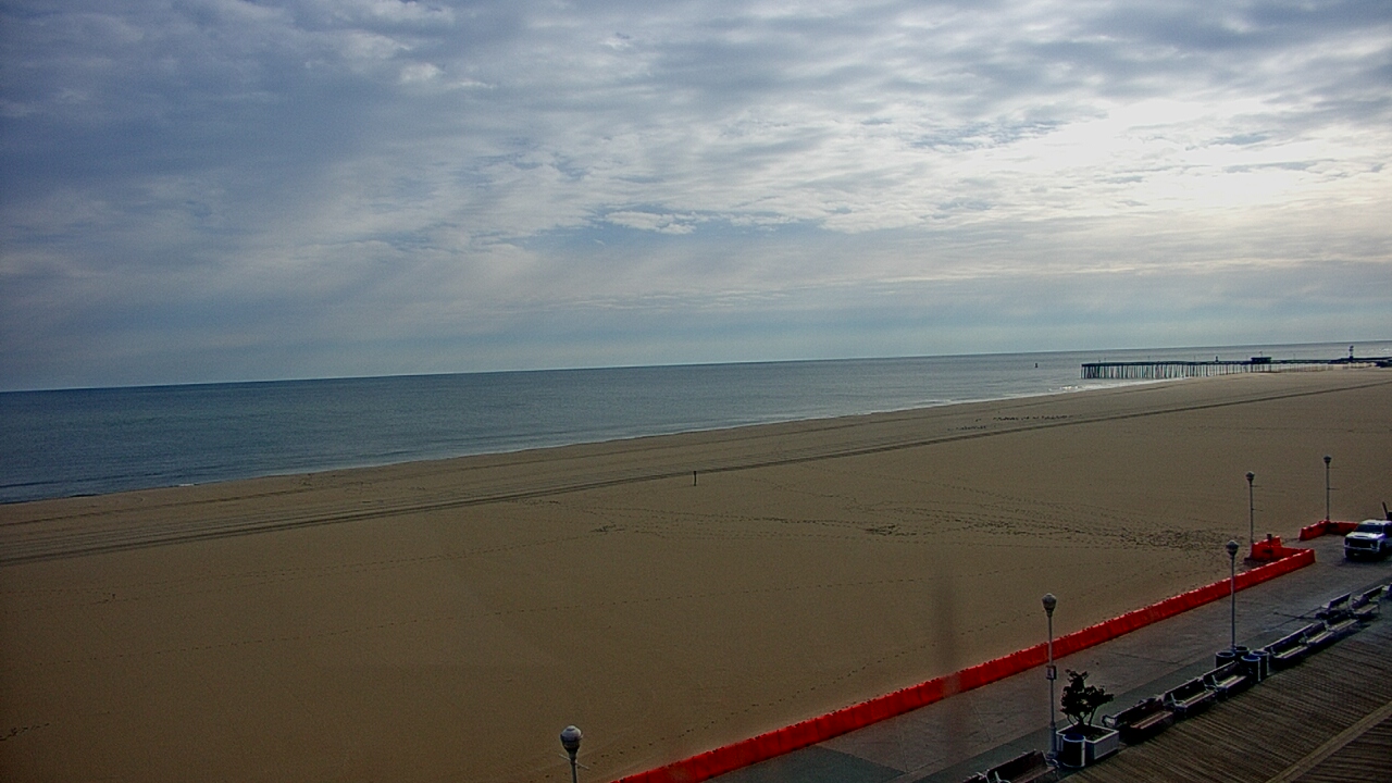 Thumbnail for current weather camera view from Plim Plaza Hotel in Ocean City, Maryland