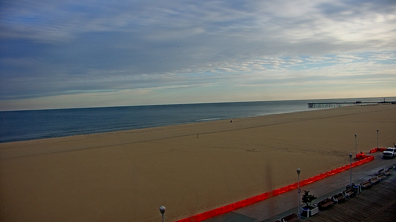 Thumbnail for current weather camera view from Plim Plaza Hotel in Ocean City, Maryland