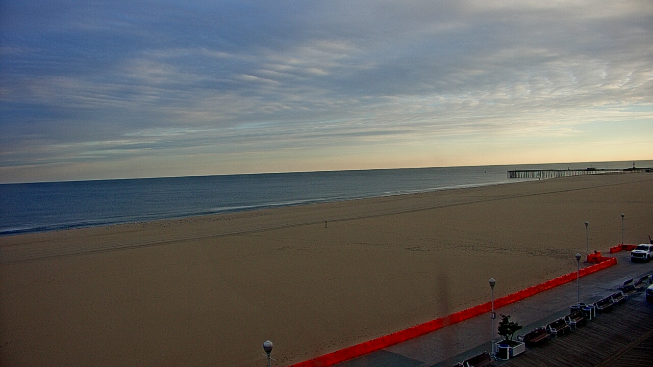Thumbnail for current weather camera view from Plim Plaza Hotel in Ocean City, Maryland