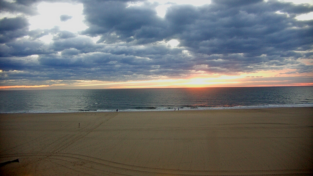 Thumbnail for current weather camera view from Plim Plaza Hotel in Ocean City, Maryland