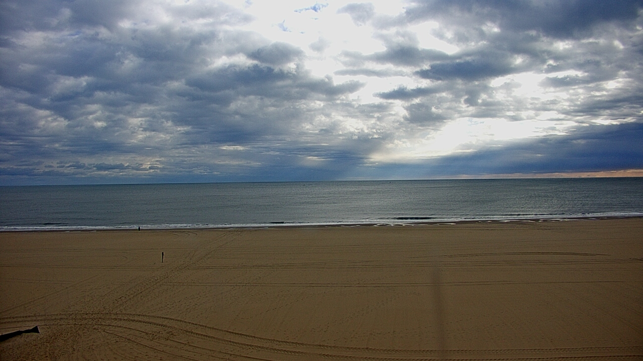Thumbnail for current weather camera view from Plim Plaza Hotel in Ocean City, Maryland