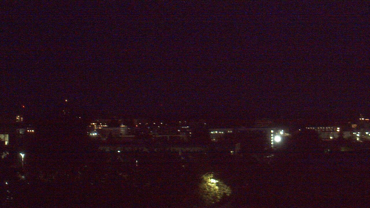 Thumbnail for current weather camera view from Avanti HS in Olympia, Washington