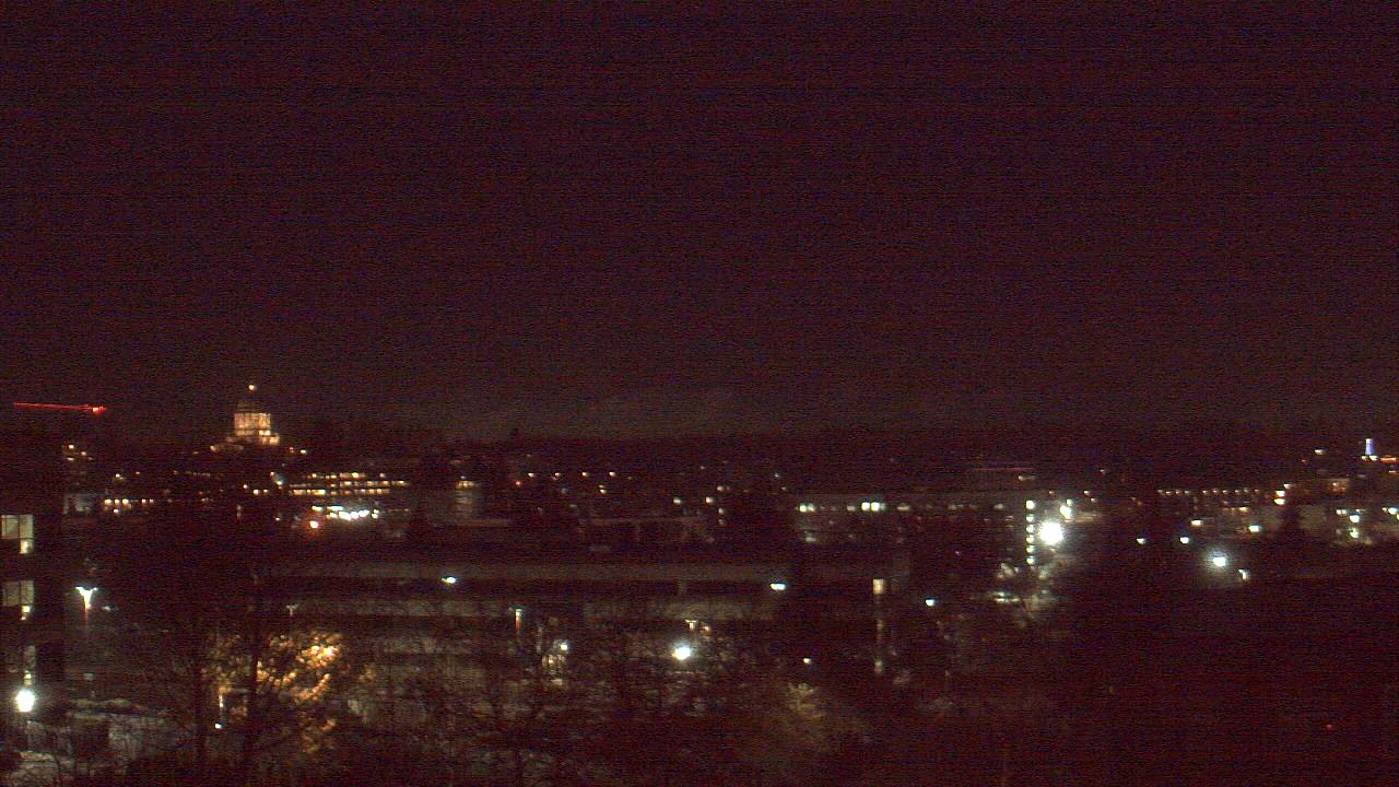 Thumbnail for current weather camera view from Avanti HS in Olympia, Washington